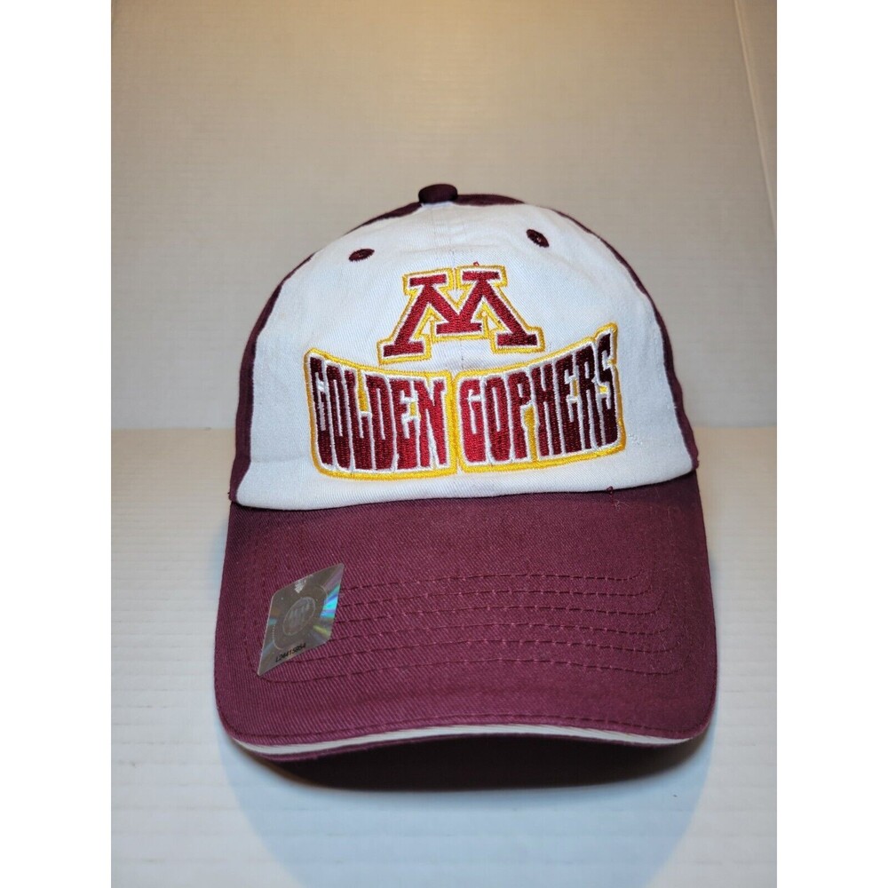 NWOT Minnesota Golden Gophers Strapback Hat Maroon‎ White Gold Embroidered
